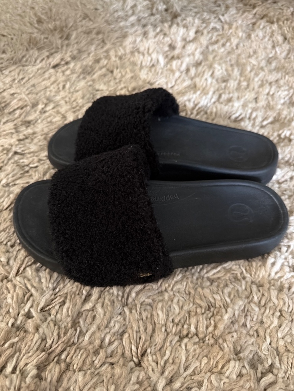 lululemon fuzzy fleece slides - Picture 3 of 5